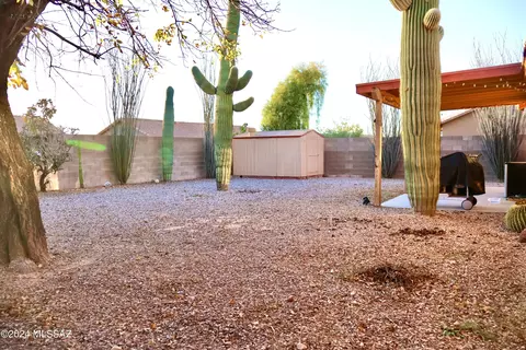 9628 E Paseo Del Tornasol, Tucson, AZ 85747 photo 26