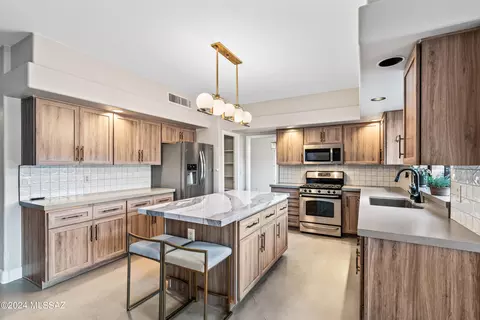7305 E Shoreward Loop, Tucson, AZ 85715 photo 8