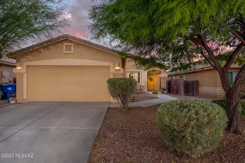 4140 E Lushfield Dr, Tucson, AZ 85756