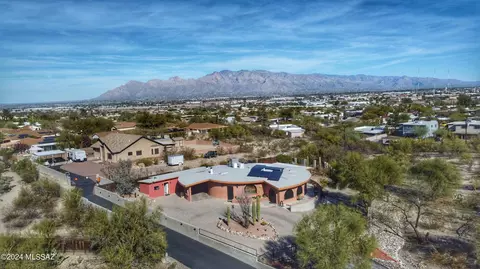 1830 N Hitching Post Rd, Tucson, AZ 85745