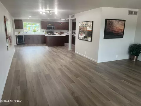 8134 E 6th St, Tucson, AZ 85710 photo 9