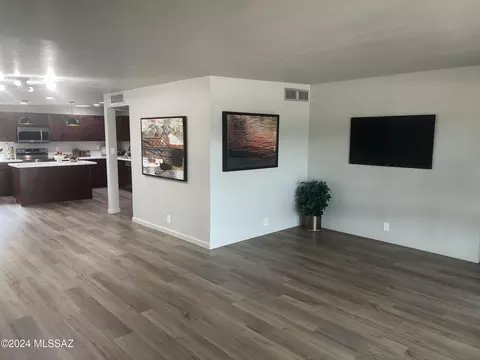 8134 E 6th St, Tucson, AZ 85710 photo 8