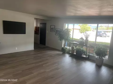 8134 E 6th St, Tucson, AZ 85710 photo 10