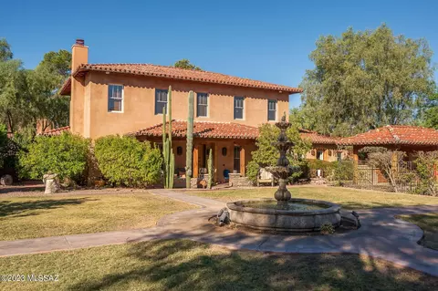 3818 N Adobe Garden Loop, Tucson, AZ 85716