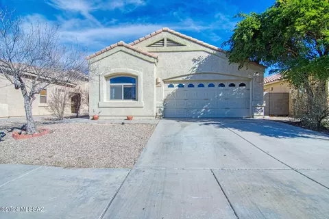 6669 E Ladonna Ln, Tucson, AZ 85756