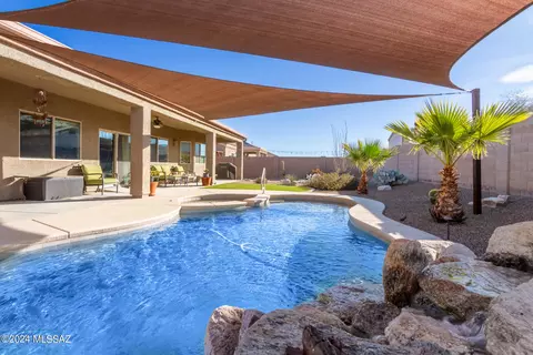 7949 W Imperial Eagle Ct, Tucson, AZ 85757