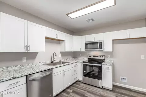108 E District St, Tucson, AZ 85714 photo 14