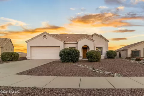 1870 N Via Carrizal, Green Valley, AZ 85614