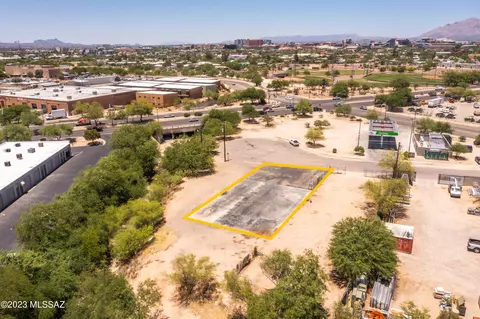 1702 E Pace Ct, Tucson, AZ 85719 photo 8