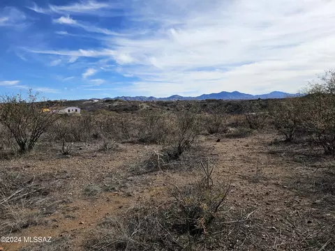 253 Calle Arikara, Rio Rico, AZ 85648