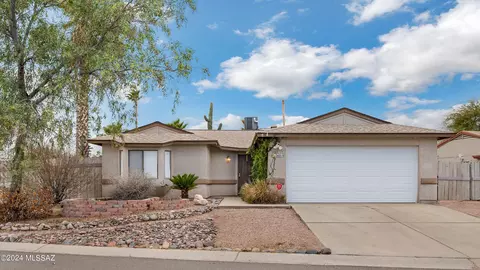 2601 W Flamebrook Rd, Tucson, AZ 85741