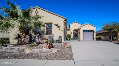 1830 W Acacia Bluffs Dr, Green Valley, AZ 85622