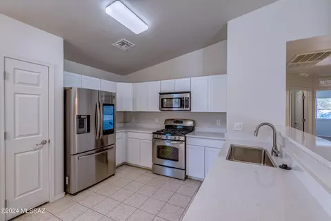 12748 E Red Iron Trl, Vail, AZ 85641 photo 15