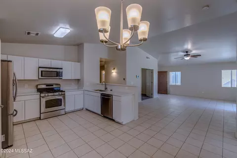 12748 E Red Iron Trl, Vail, AZ 85641 photo 12