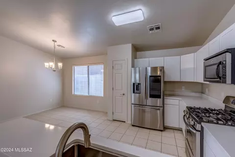 12748 E Red Iron Trl, Vail, AZ 85641 photo 17