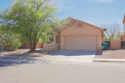222 E Thomas Jefferson Way, Sahuarita, AZ 85629