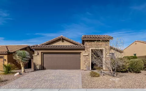 6746 W Cape Royal Trl, Marana, AZ 85658