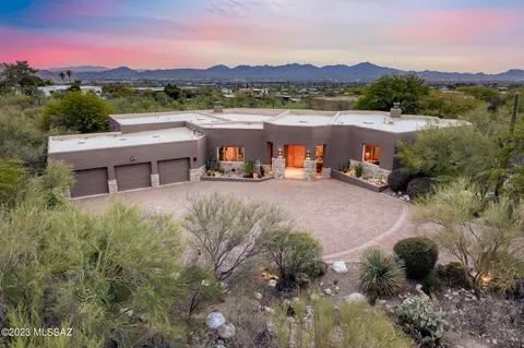 1688 E Desert Garden Dr, Tucson, AZ 85718