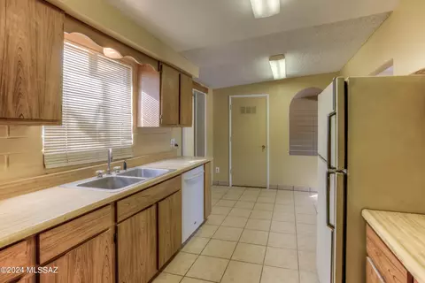 1620 E Minorka St, Tucson, AZ 85706 photo 15