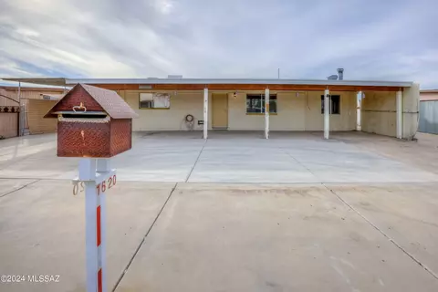 1620 E Minorka St, Tucson, AZ 85706 photo 2
