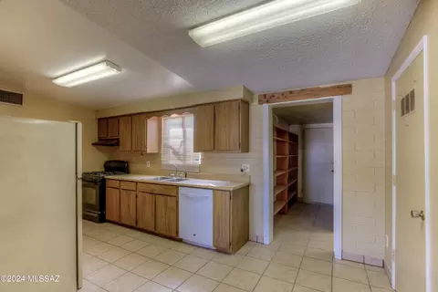 1620 E Minorka St, Tucson, AZ 85706 photo 12