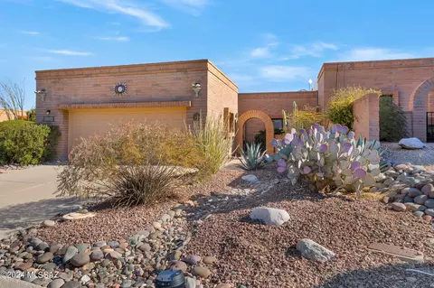 8586 N Coral Ridge Loop, Tucson, AZ 85704