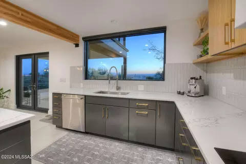 3219 E Table Mountain Rd, Tucson, AZ 85718 photo 13