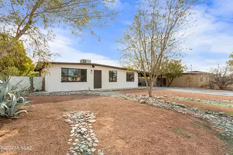 4320 E 32nd St, Tucson, AZ 85711