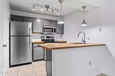 5751 N Kolb Rd #30206, Tucson, AZ 85750