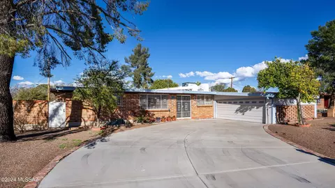 7533 E 31st St, Tucson, AZ 85710