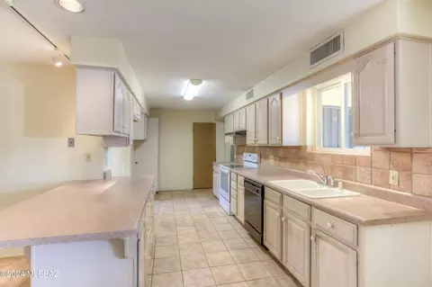 5255 E Baker St, Tucson, AZ 85711 photo 29