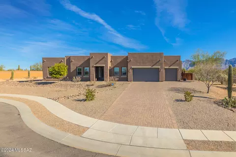 11870 N Luzon Ct, Oro Valley, AZ 85737