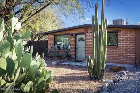 5810 E Linden St, Tucson, AZ 85712