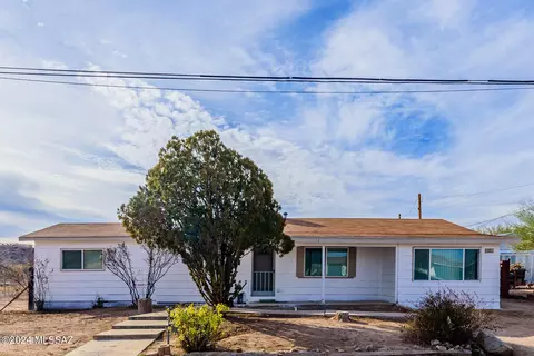446 E Mark St, Benson, AZ 85602 photo 2