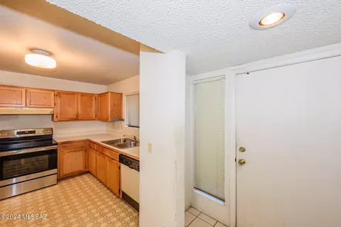 2964 E Windsor St, Tucson, AZ 85716 photo 10