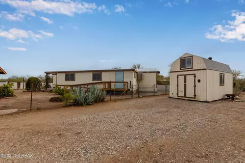 8030 W Bopp Rd, Tucson, AZ 85735