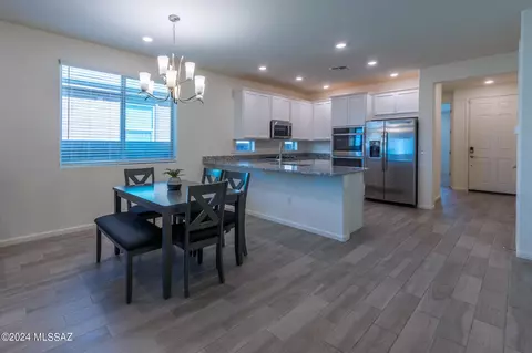 10304 S Cienega Knolls Loop, Vail, AZ 85641