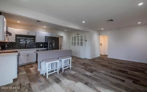 1603 E Silver St, Tucson, AZ 85719 photo 4