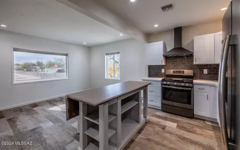 1603 E Silver St, Tucson, AZ 85719 photo 5