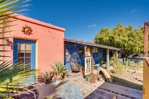 2416 S 8th Ave, Tucson, AZ 85713