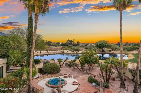 8532 N Arnold Palmer Dr, Tucson, AZ 85742