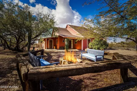 9602 S Tewa Trl, Vail, AZ 85641