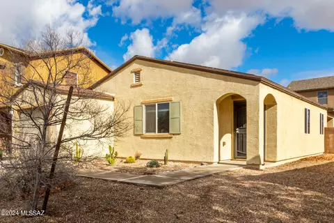 7049 S Red Maids Dr, Tucson, AZ 85756
