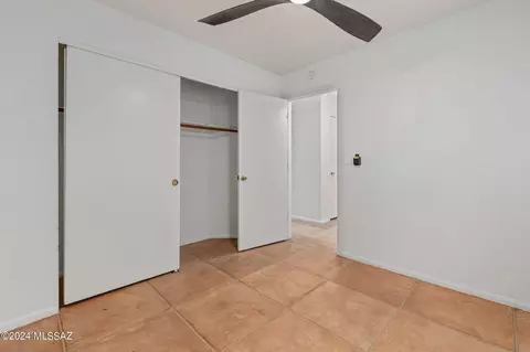9012 N Eaglestone Loop, Tucson, AZ 85742 photo 23