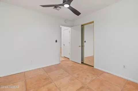 9012 N Eaglestone Loop, Tucson, AZ 85742 photo 27