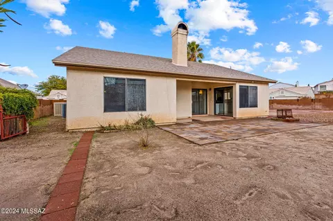 9012 N Eaglestone Loop, Tucson, AZ 85742 photo 16