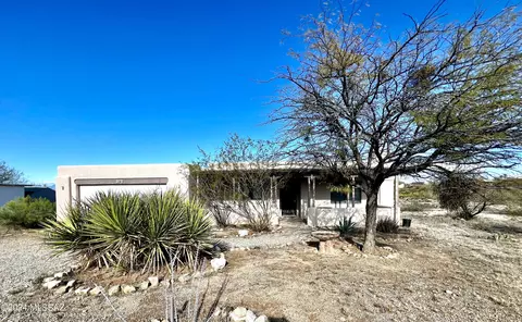 2461 E Wentworth Way, Vail, AZ 85641