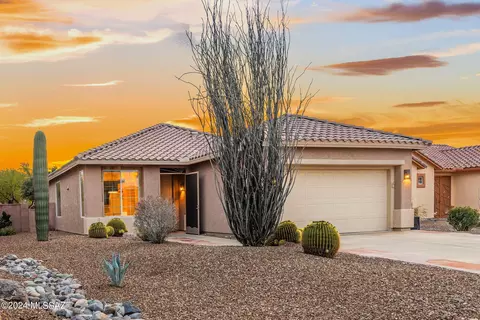 9923 N Painted Rainbow Pl, Tucson, AZ 85743