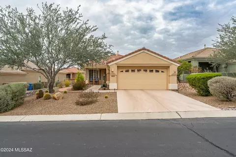13505 N Holly Grape Dr, Marana, AZ 85658