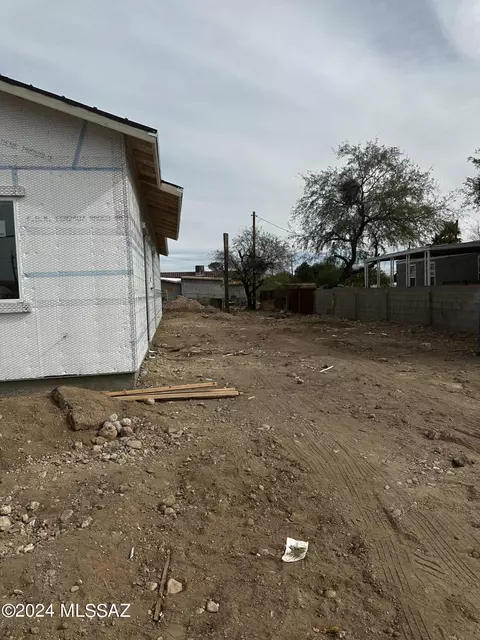 1200 E Summit St, Tucson, AZ 85756 photo 15